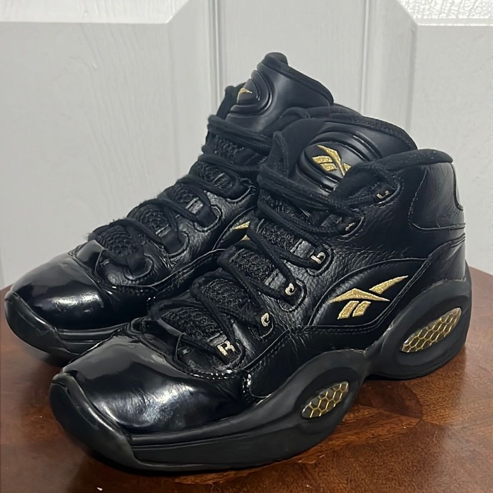 🔥🔥 Reebok Answer Question Black Gold Basketball Allen Iverson  Men Sz 7